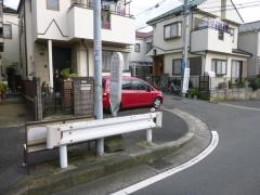 「相沢原」バス停留所