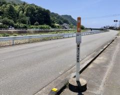 「築出」バス停留所