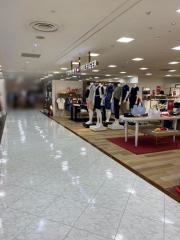 トミー　ヒルフィガー　グランデュオ立川店