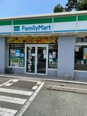 ファミリーマート　荒尾桜山店