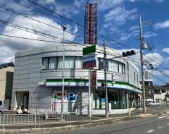 ファミリーマート　門真大橋店