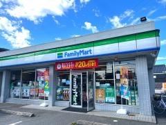 ファミリーマート　岡崎中町店