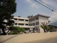 玉津小学校