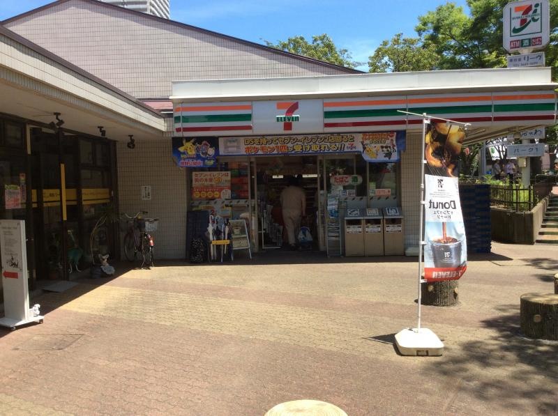 お店正面からの撮影になります