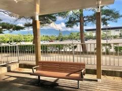 「小瀬スポーツ公園正門」バス停留所
