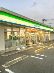 ファミリーマート　米子港前店