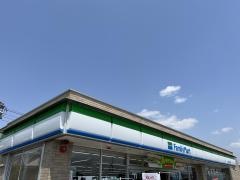 ファミリーマート　伊賀ゆめが丘店