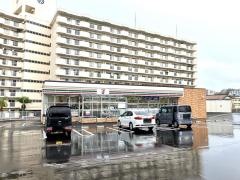 セブンイレブン　那覇安岡店