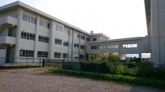 荻谷小学校