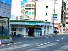 ファミリーマート　橋本町店