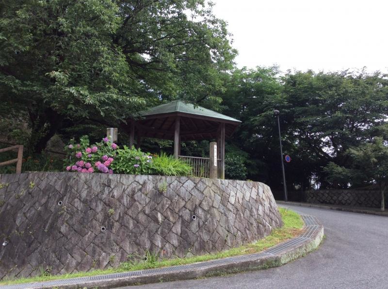 江波山公園入り口