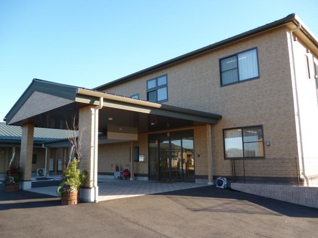 サービス付き高齢者向け住宅 長楽 施設外観