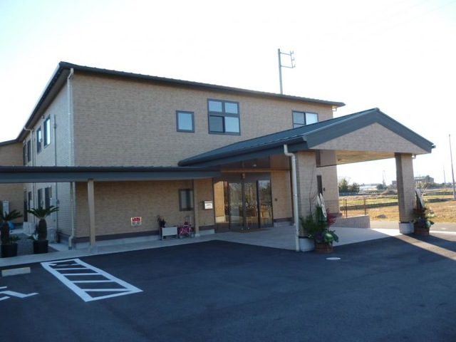 サービス付き高齢者向け住宅 長楽 施設外観