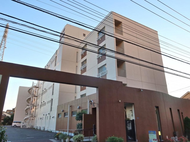 グランダ鶴間・大和 施設外観