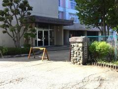 本宮小学校