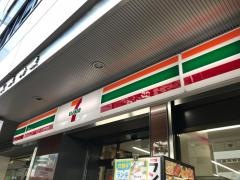 セブンイレブン　茅場町駅前店