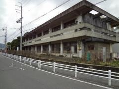 陵西小学校