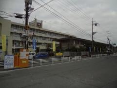 陵西小学校