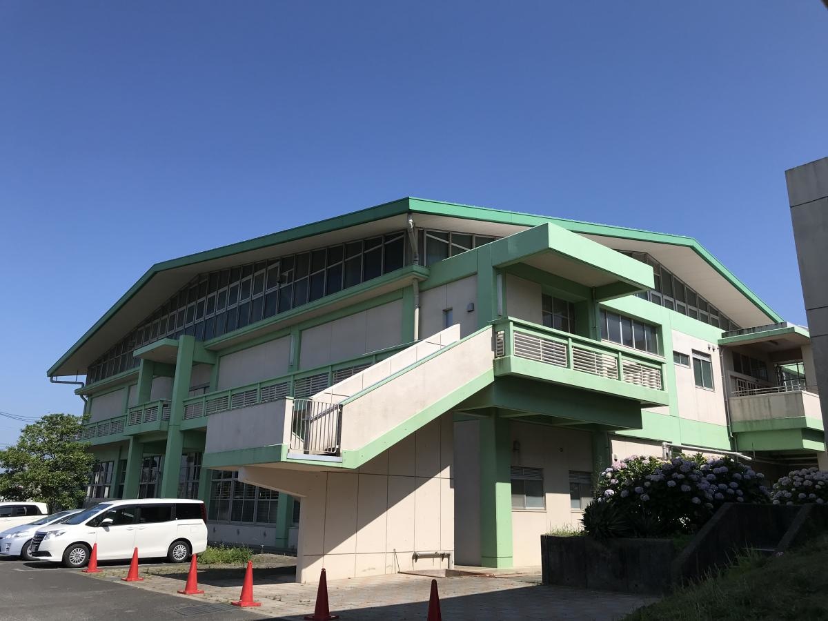 筑穂中学校