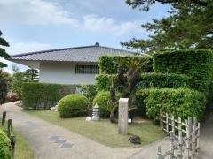 中津万象園丸亀美術館