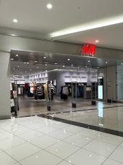 Ｈ＆Ｍ　イオンモール座間