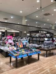 未来屋書店　マリンピア店
