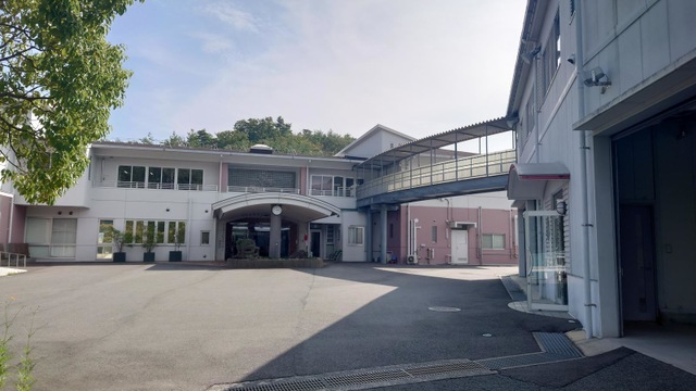 楽々八景山 施設外観