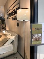 Ａｓｈｌｅｙ　Ｆｕｒｎｉｔｕｒｅ　Ｈｏｍｅ　Ｓｔｏｒｅ　ＫＯＢＥ