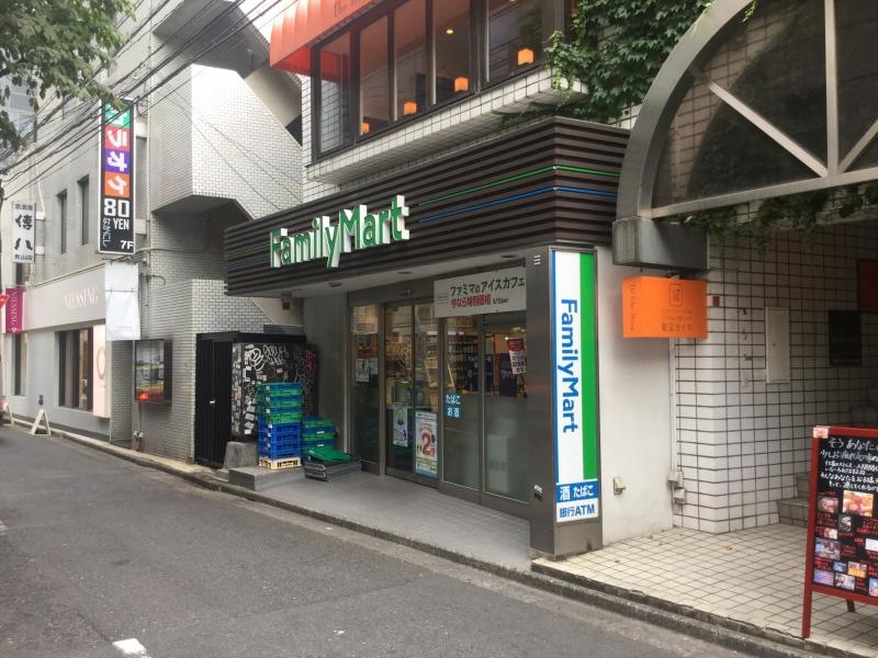 ファミリーマート南青山５丁目店