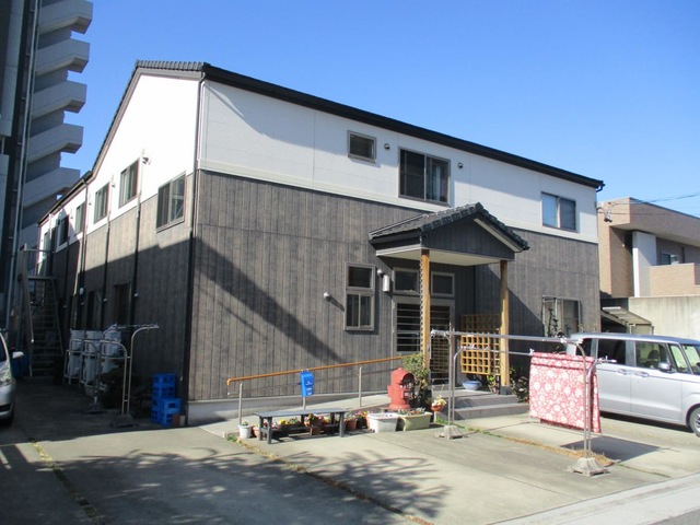 ササダII 施設外観