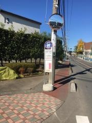 「別所小学校」バス停留所