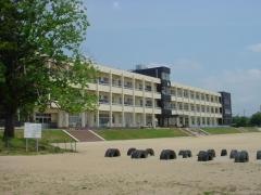 国見小学校