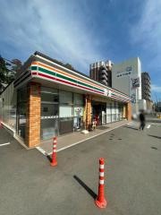 セブンイレブン佐世保市役所前店