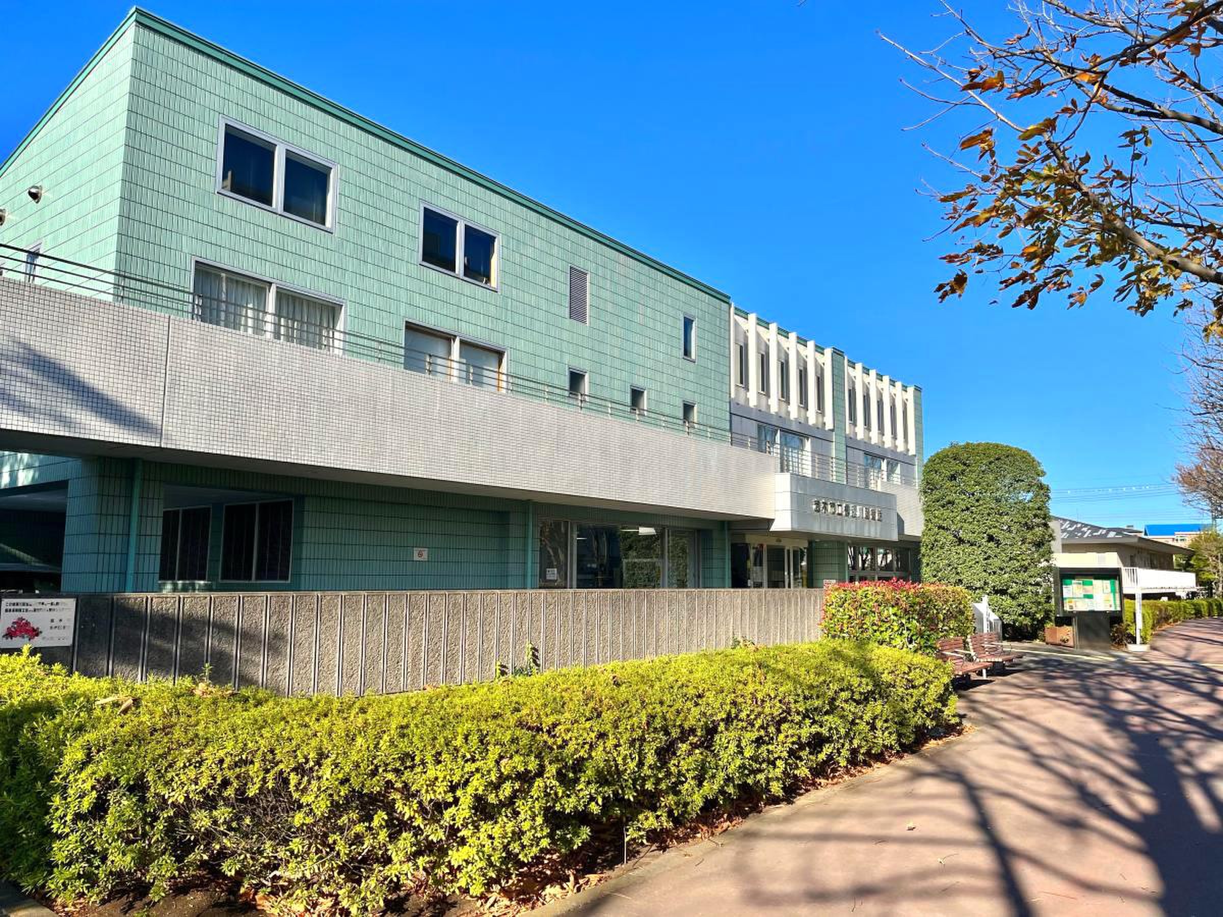 柳 瀬川 図書館