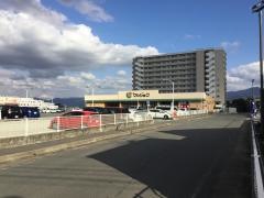 マルショク　空港東店