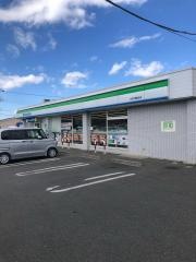 ファミリーマート　大和下鶴間北店