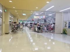 ベビー・子供用品バースデイ　ヨークタウン足利店