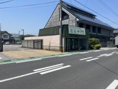 むらや