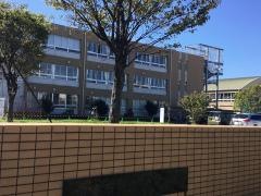 四日市市立港中学校