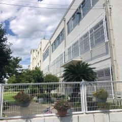 川西小学校