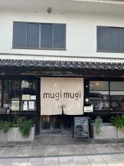 ＭＵＧＩ―ＭＵＧＩ・ＣＡＦＥ