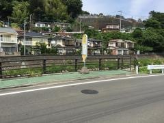 「室川橋」バス停留所