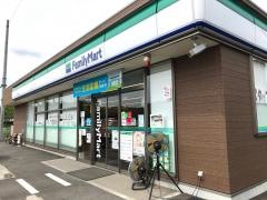 ファミリーマート　信楽牧東店