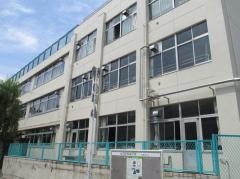 入新井第一小学校