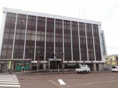 新井信用金庫本店