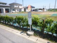 「白塚陸橋下」バス停留所