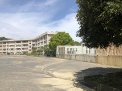 鷹取小学校