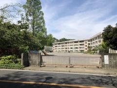 鷹取小学校