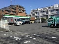 ファミリーマート　京王多摩川駅前店