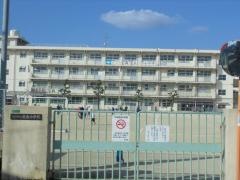霧丘小学校